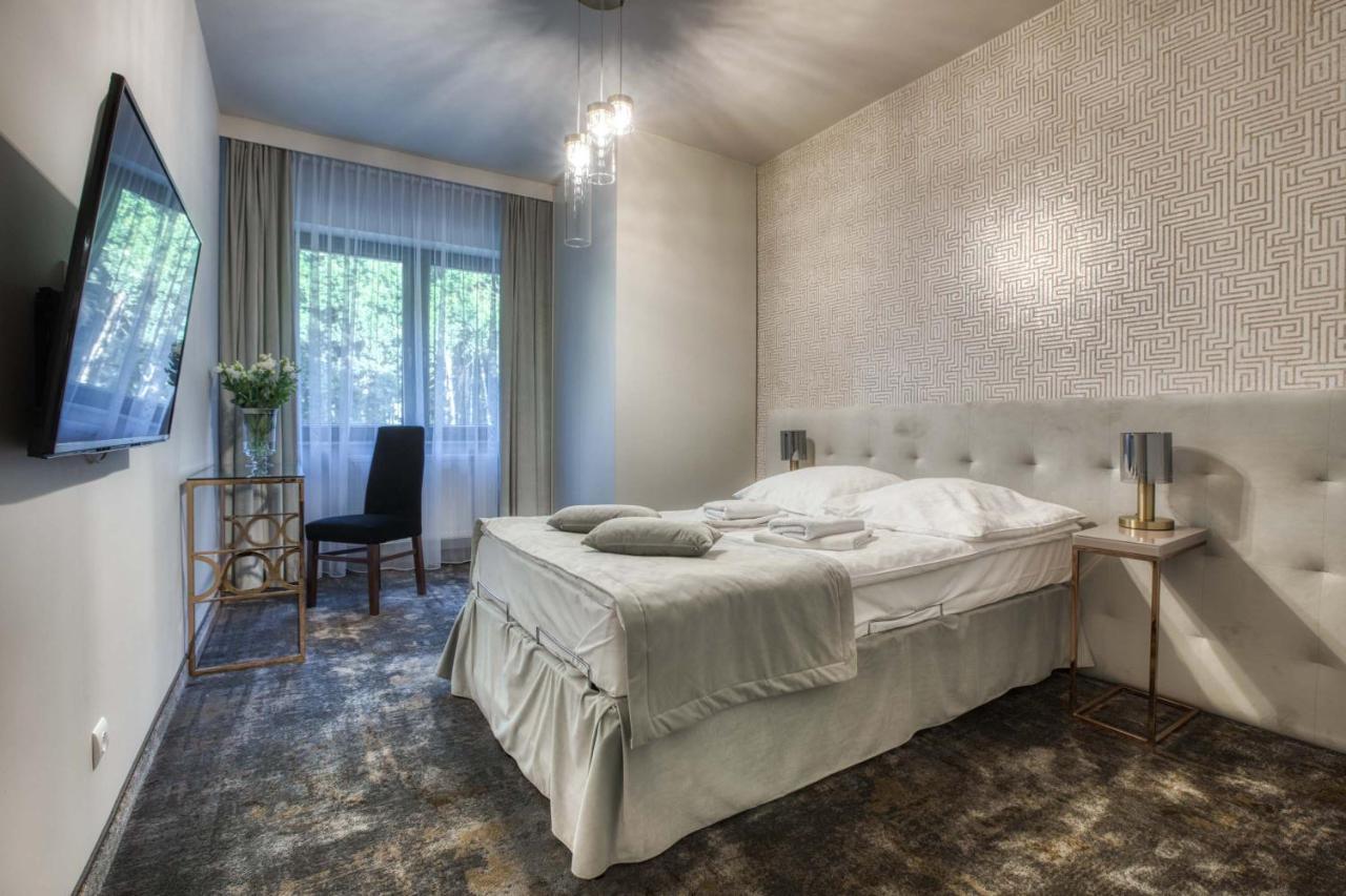 Hotel & Bialy Dom 3*