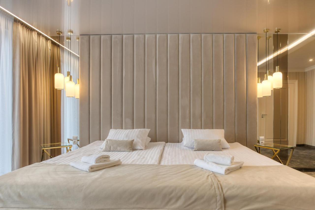 & Bialy Dom Hotel 3*